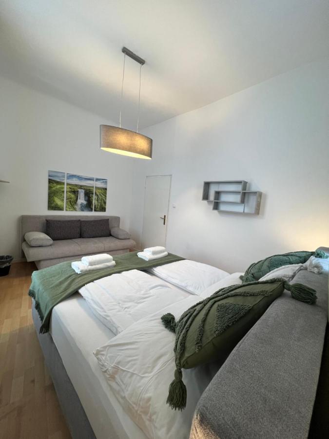 Spacious & Deluxe Big Apartment Near Prater Vienna Exterior photo