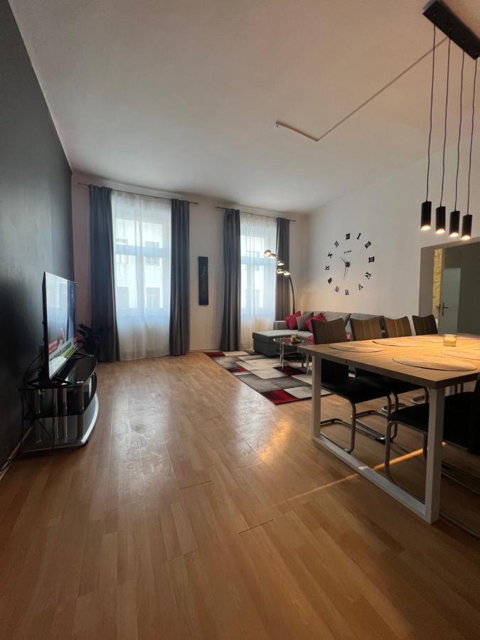 Spacious & Deluxe Big Apartment Near Prater Vienna Exterior photo