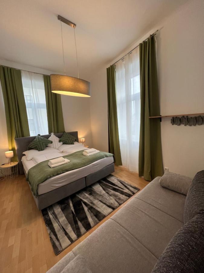 Spacious & Deluxe Big Apartment Near Prater Vienna Exterior photo