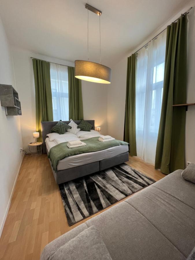 Spacious & Deluxe Big Apartment Near Prater Vienna Exterior photo